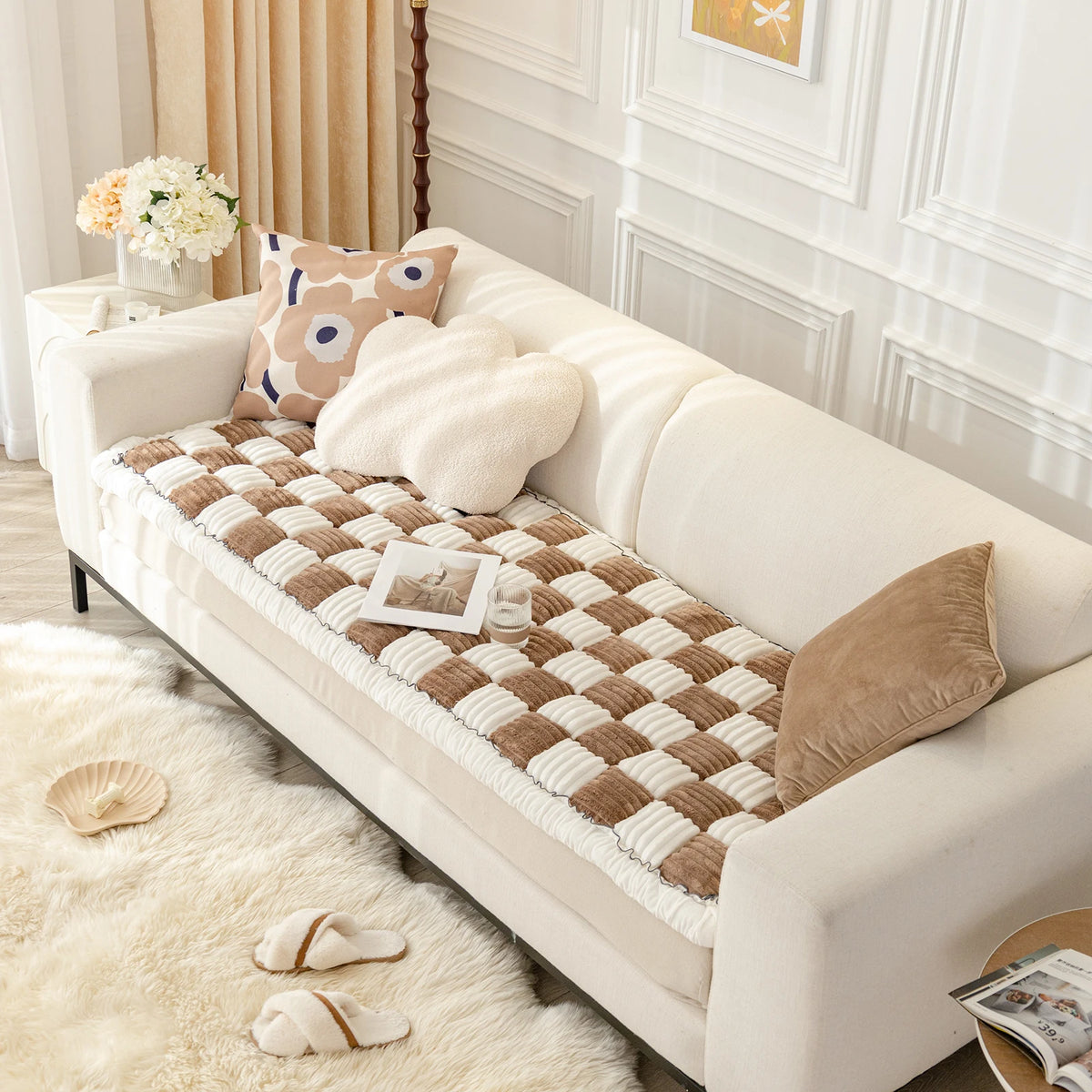 Cream-Coloured Soft Pet Couch Cover
